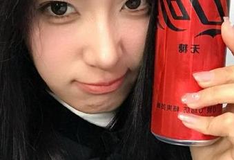 每次翻“166su黑料不打烊万里长征”网站，感觉我都成了八卦专家