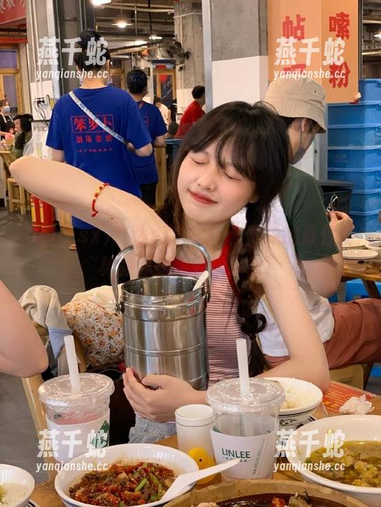 直达e718.sx，吃瓜的最佳姿势教你如何轻松享受！