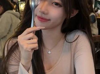 尽情追逐八卦吧，www.718sx.com发布的瓜信息永远不嫌多！