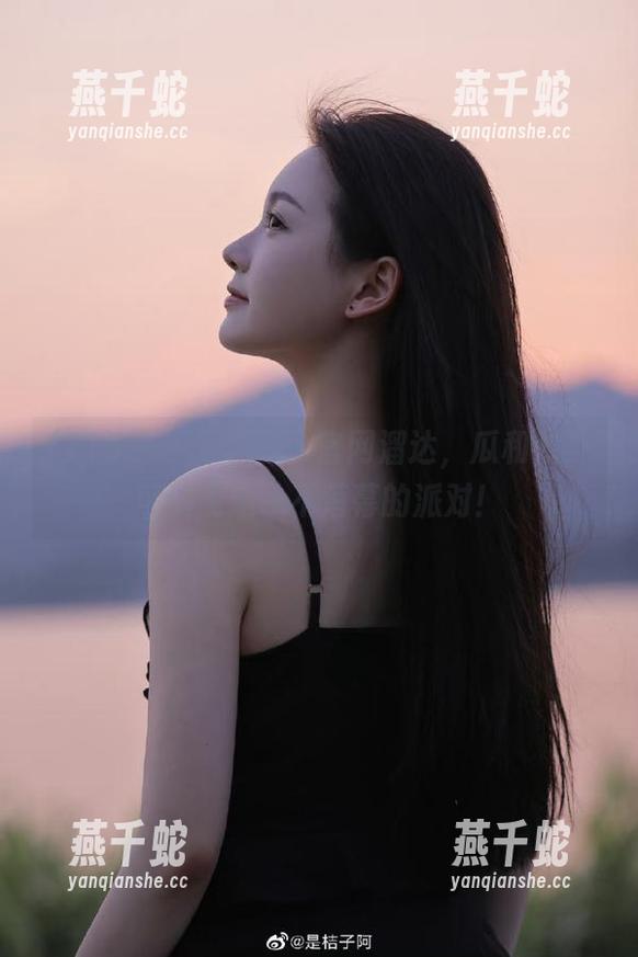 在718sx官网溜达，瓜和八卦可以说是永不落幕的派对！