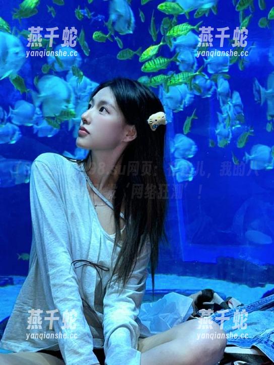 998.su网页：在这儿，我的八卦能引发‘网络狂潮’！