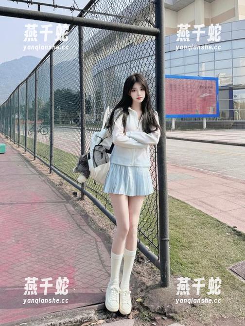 998.su苹果版来了，半夜吃瓜哪家强？一言不合就推哦
