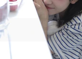 听说hlw苹果版更新了，心里默默期待新瓜来袭