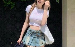 “今日黑料”让人不自觉的停留，似乎网红们的秘辛全在这儿
