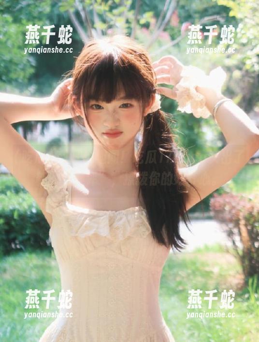 直达趣闻！吃瓜17cgcg又出了新的“神评”，撩拨你的好奇心。