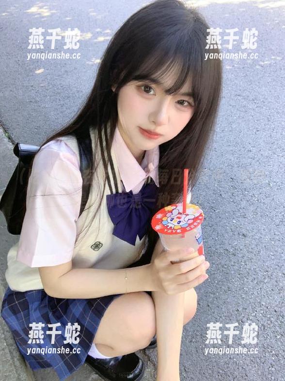 吃瓜91 在吃瓜91的每日分享中,哪怕是闲聊也是一种奢侈!