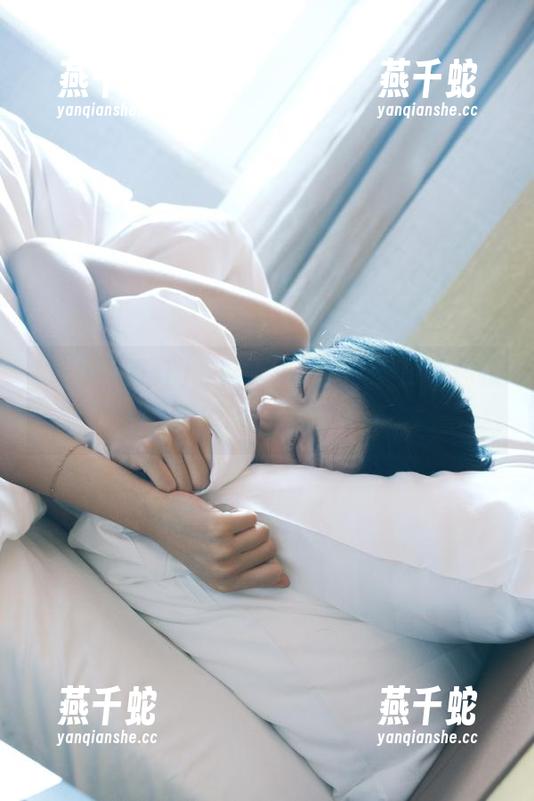 吃瓜不打烊 “吃瓜不打烊”,链接你我他,把24小时都榨干了。