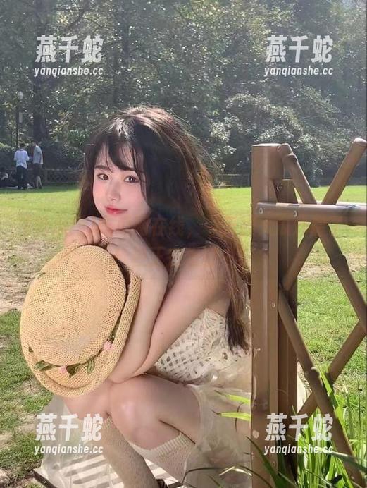 吃瓜网在线，今天的大瓜炸裂了！梗正在发酵中！