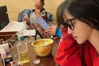 从“国产吃瓜”最新爆料看博主：至少种了五百颗瓜的瓜田豪宅！