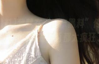 我就在“国产黑料”传送门前瑟瑟发抖，里面的东西都太疯狂了吧！