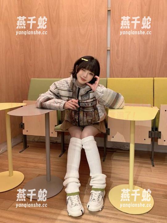 好莱坞黑料正能量 登录‘好莱坞黑料正能量’,再也不怕吃瓜嘴渴了!
