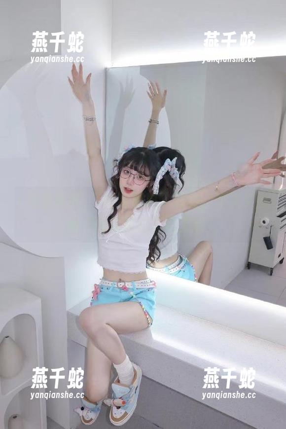 “明星黑料”网站，这次又有哪个明星被拉下马了呢？