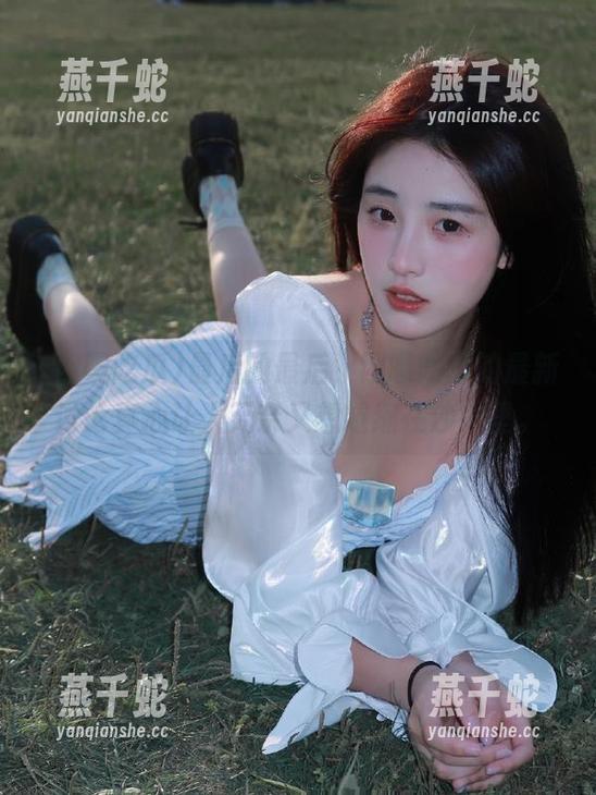 网曝吃瓜 最后的最后,网曝吃瓜的最新讨论真心让人无奈又想蜷缩在沙发里。