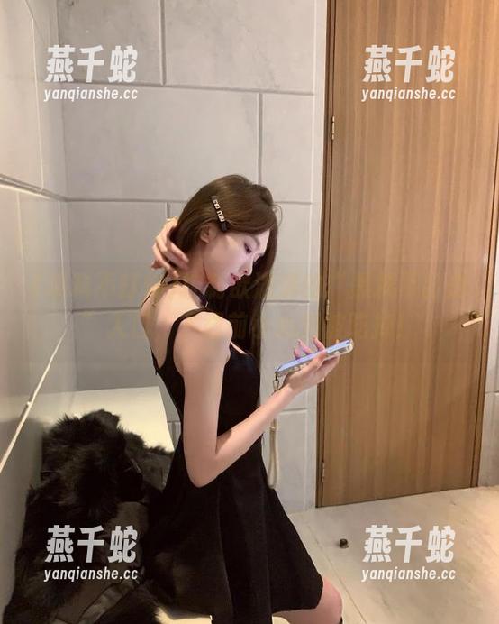 黑料不打烊 控制欲满满的“黑料不打烊”入口,下载前小心别被吃掉!