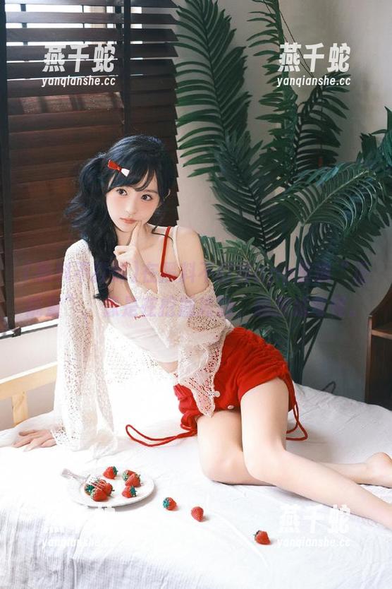 在黑料不打烊app里追“正能量”，像是在挖掘鸡肋，越挖越奇怪。