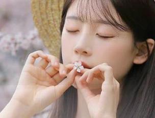 看“黑料不打烊”那条线路，体验了谣言和真相的同价位，哈哈。