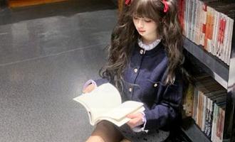 亲们，快在《黑料不重样》app上查查你们爱豆的私藏黑历史！