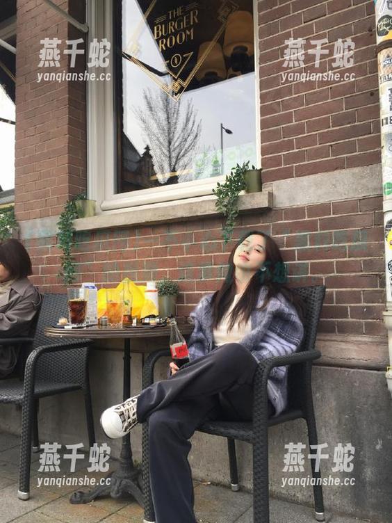 黑料吃瓜网 一不小心下载了“黑料吃瓜网”的视频,这事俺也不想讲。