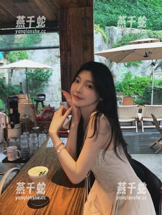 黑料正能量 朋友推荐的“黑料正能量”传送门,结果根本不想离开那个沉浸在抖音网址ip里的世界了!