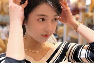 最近在黑料正能量ios上瘾了，每次黑料不打烊都让我有股莫名的满足感！