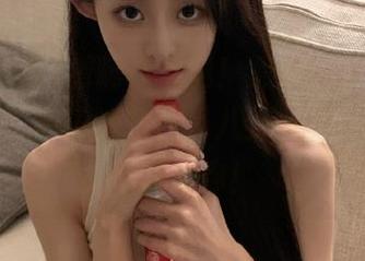 看啊，看啊！黑料网曝让你免费看瓜，有了这软件，八卦界的“彭修齐”就是你！