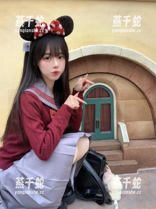 黑料网站 黑料网站一封,我只能观看我的手机反光了!