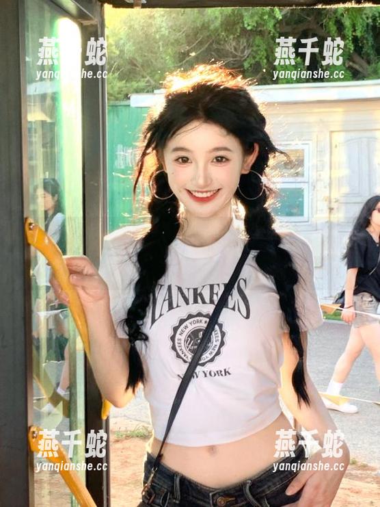 或许我应该分享些黑料老司机网站的趣图，放松一下！